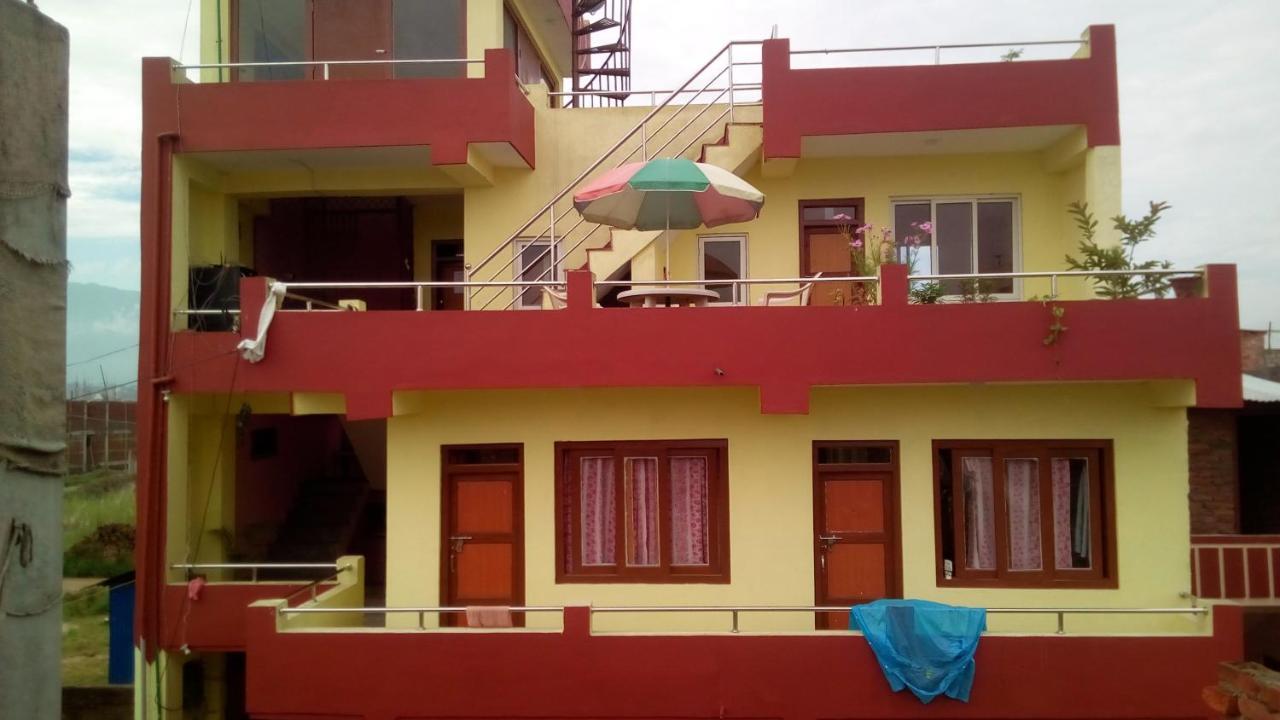 Everest Home Stay Apartment ラリトプル エクステリア 写真