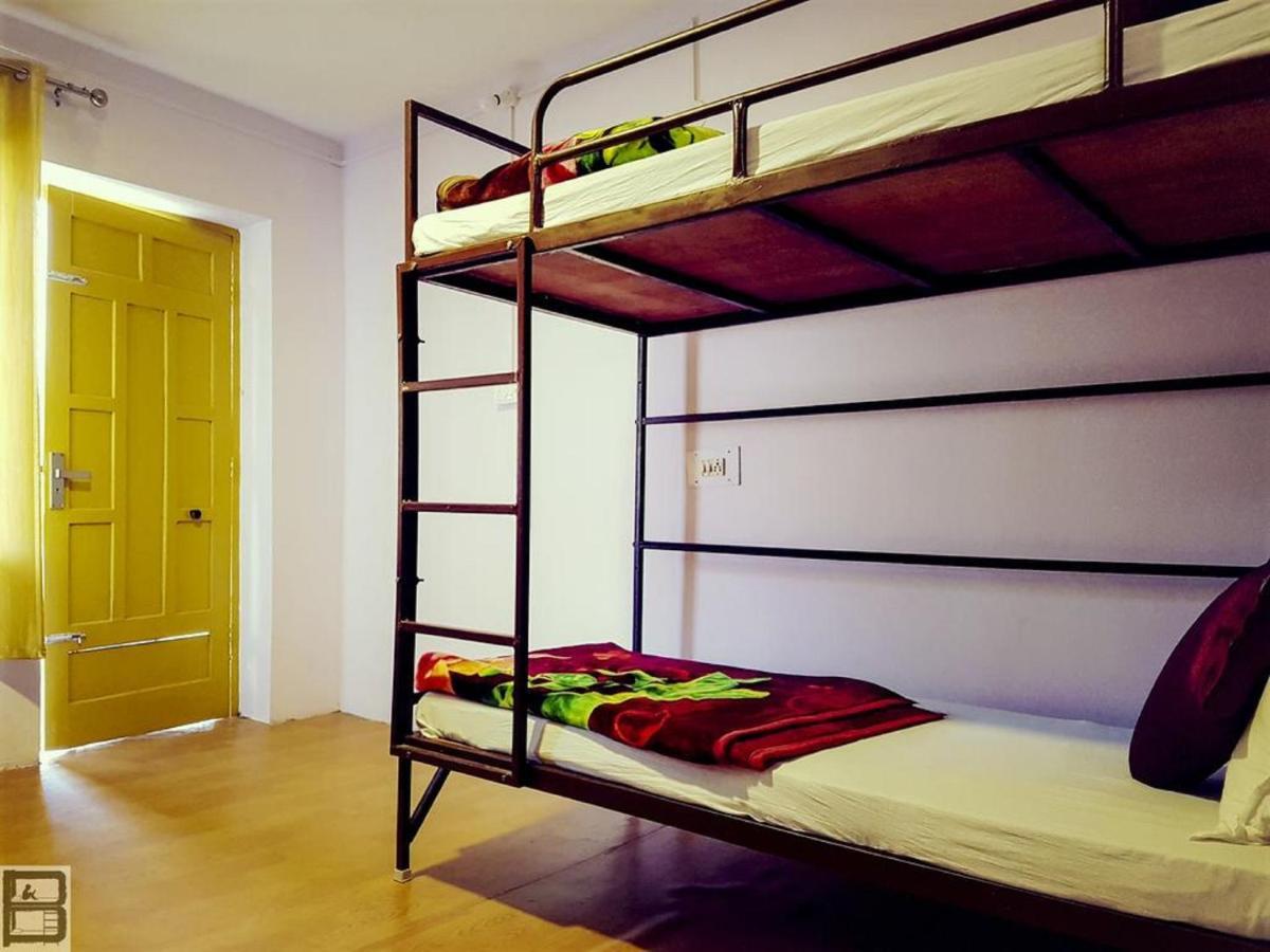 Everest Home Stay Apartment ラリトプル エクステリア 写真